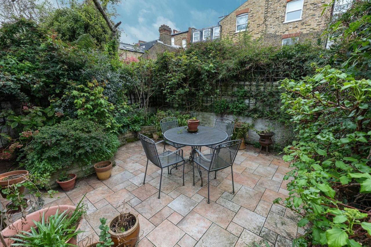 Апартаменты Joivy Splendid Flat With Garden Near Battersea Park Лондон Экстерьер фото